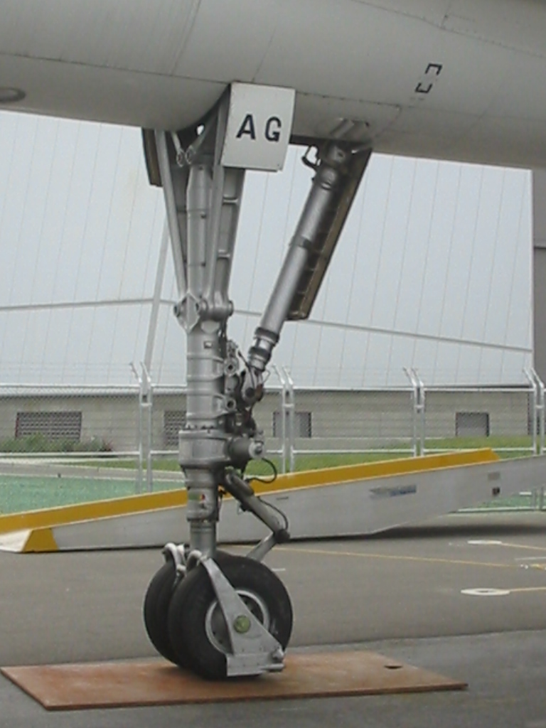 Concorde forward landing gear As with the main gear pictur… Flickr