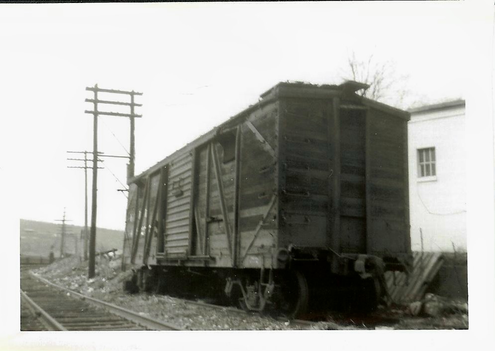Wooden Boxcar A wooden boxcar that sat for years in the su… Flickr
