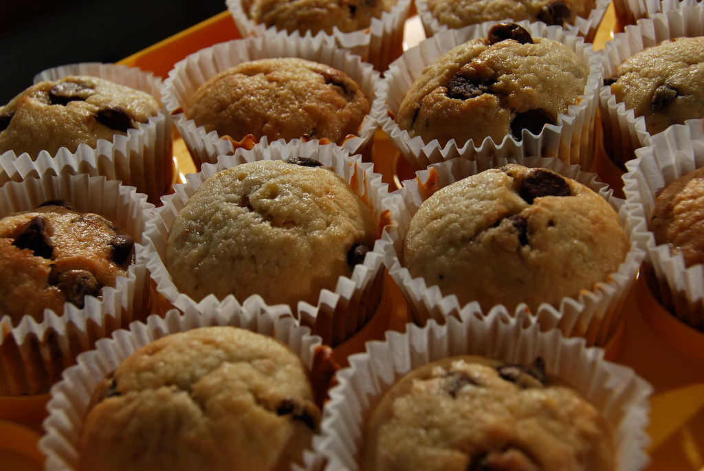 Large On Black delicious muffins sb600 one side, yn460II … Flickr