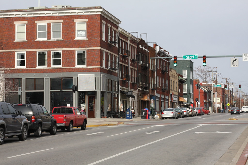 City Life Downtown Lexington, with some nice places to han… Flickr