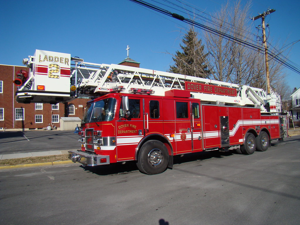 Ladder 2, Dover Fire Department 2005 Pierce Lance with a 1… Flickr