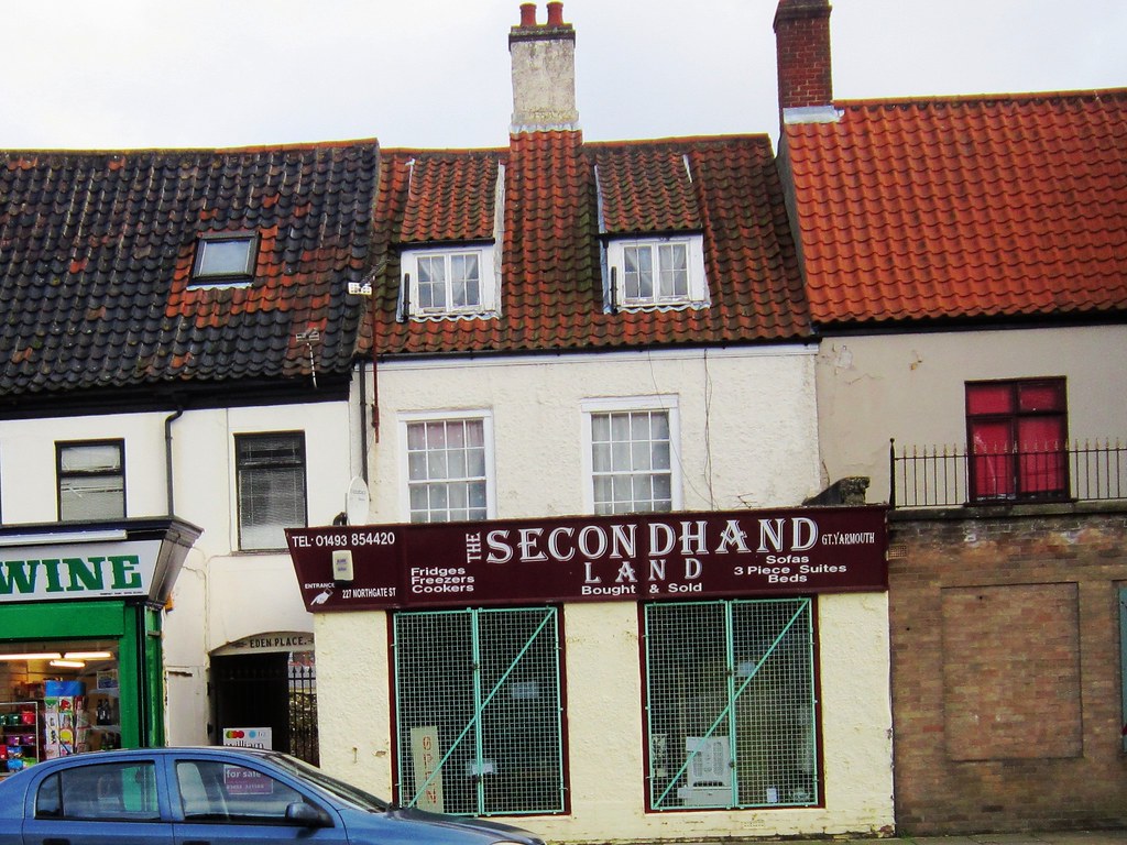 Secondhand Land Northgate Street Great Yarmouth LookaroundAnne Flickr