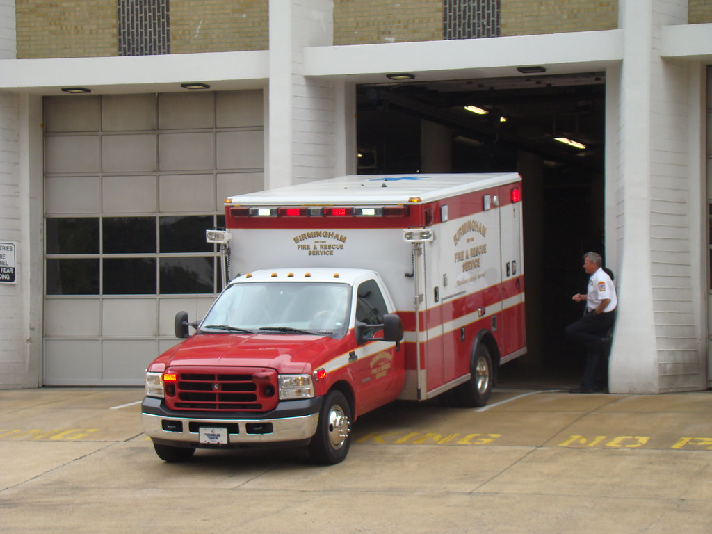 Medic 1, Birmingham Fire and Rescue Service a photo on Flickriver