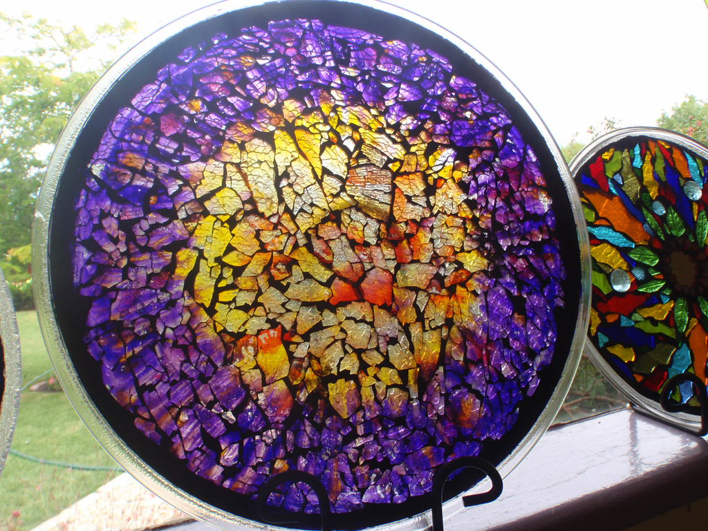 Recycled microwave plate Painted with glass paint, covered… Flickr