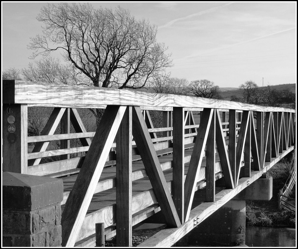 SILVER BRIDGE This construction used to be called the "Sil… Flickr