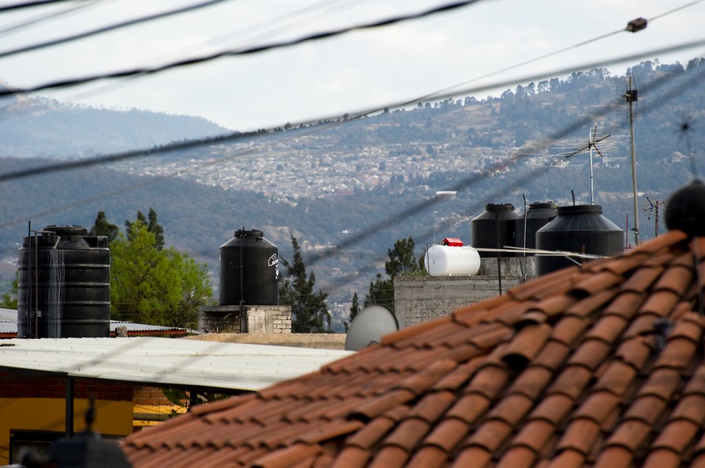 tanks 2 Water tanks in Mexico City mmatamorosj Flickr