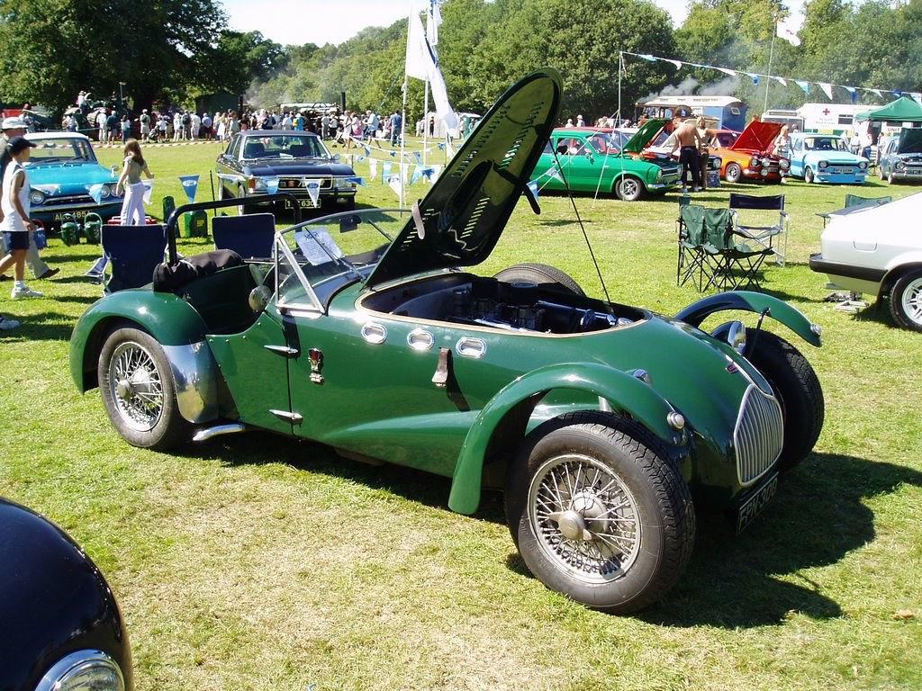 Allard Allard at Enfield classic car show August bank holi… Flickr