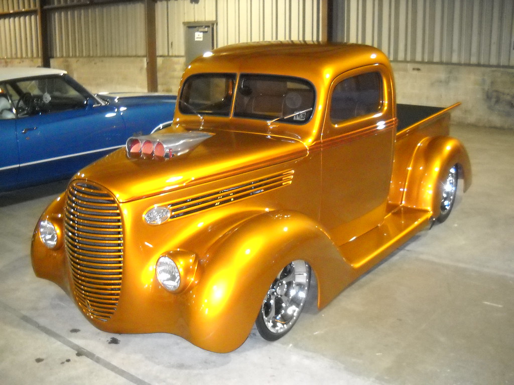 gold truck at the timonium indoor car show 2009 kool color… bill