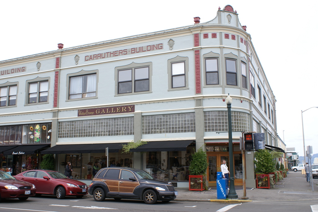 20070430TRD133241 downtown Astoria, Oregon. Amy Dobrowolsky Flickr