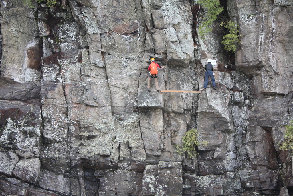 Via ferrata au Québec Via Batiscan, Parc de la rivière Ba… Flickr