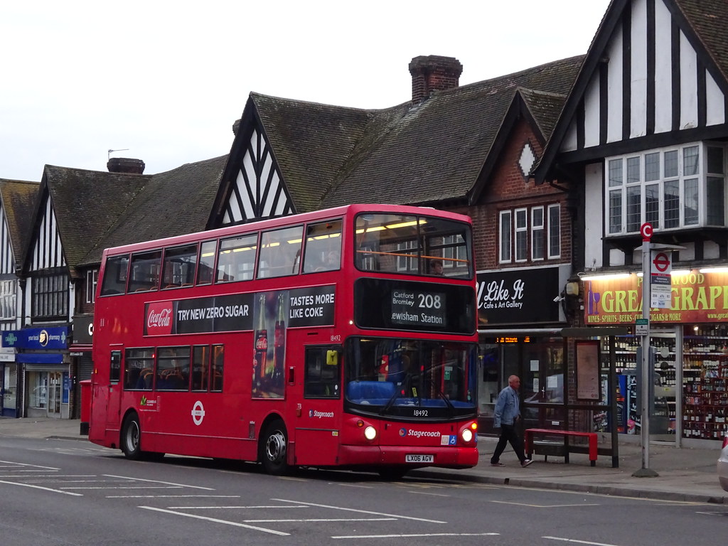 Queensway, Petts Wood, 18492 LX06 AGV on route 208, 14th A… Flickr