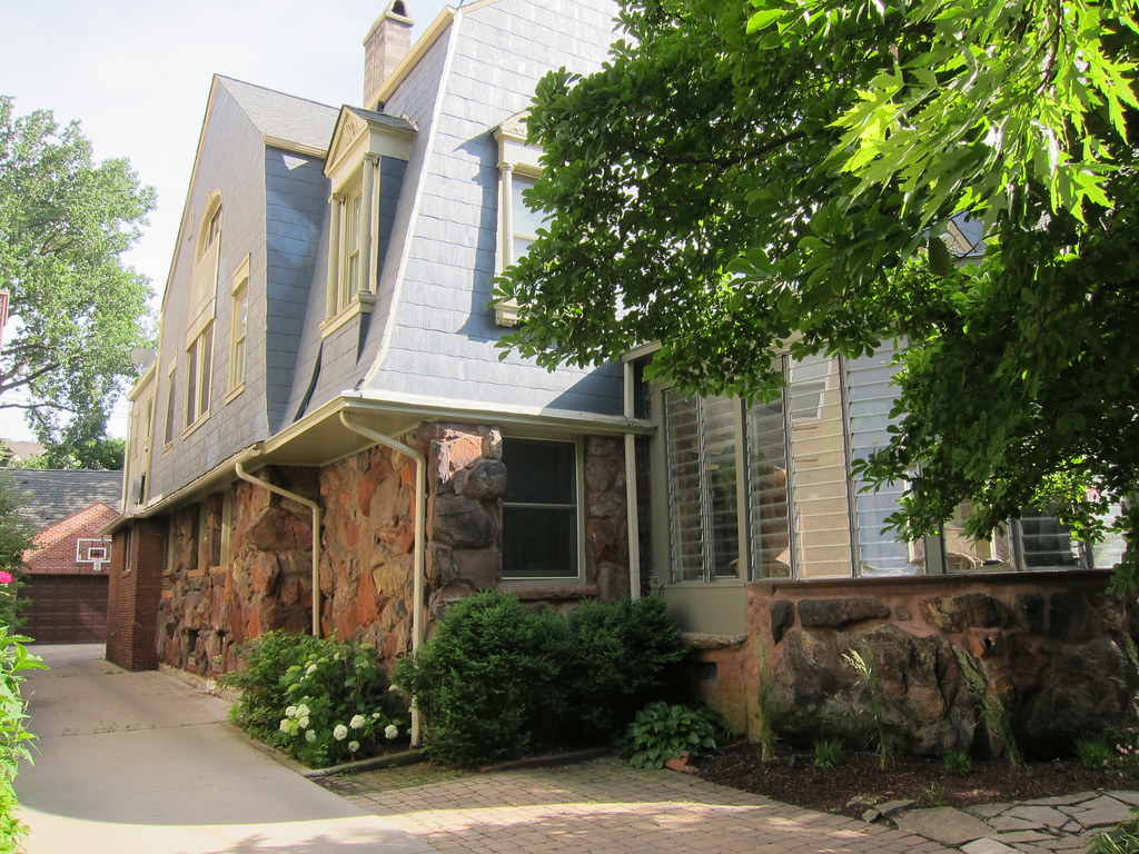 Albert B. Towers House, 551 W Stratford Pl, 1894 by Maher Flickr