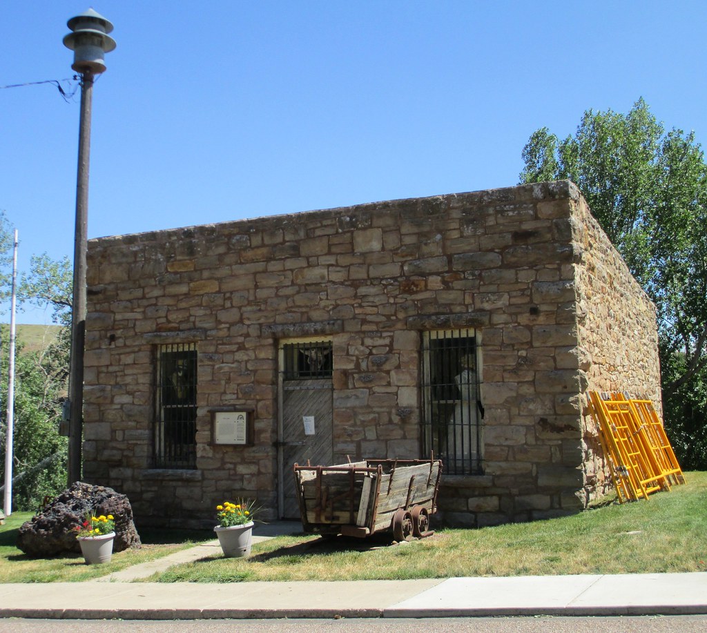 Old Belt City Jail (Belt, Montana) Built in 1896, this str… Flickr