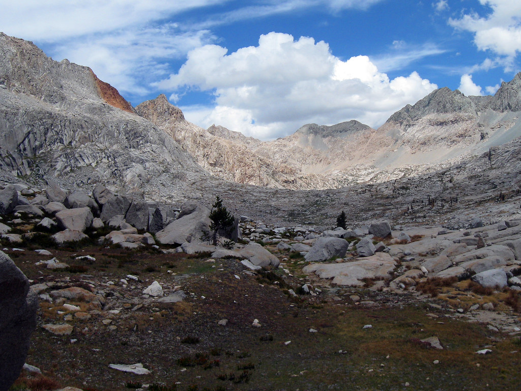 Looking back as we head down from Kaweah Gap Day 3 Hamilt… Flickr