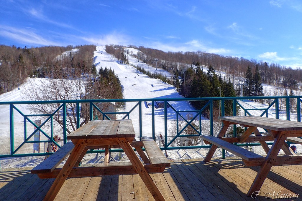 17032111 Centre de ski Le Relais Lac Beauport, Québec, Ca… Flickr