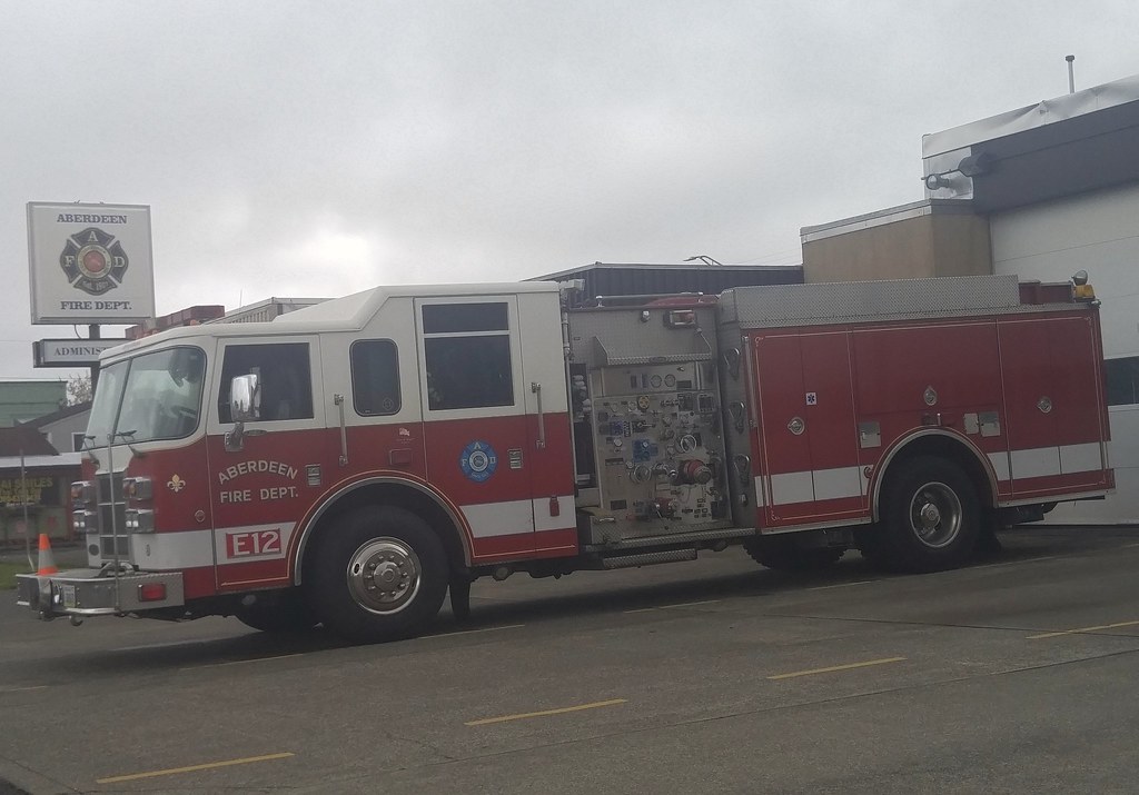 Aberdeen wa fire dept engine 12 Flickr