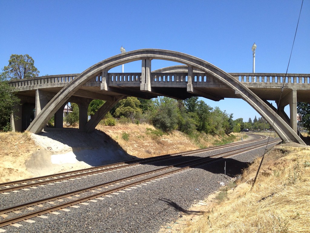 333/365 Rainbow Bridge roseville bridge Officially nam… Flickr