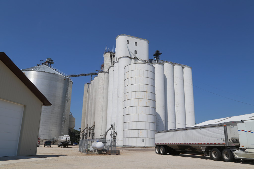Pocahontas Iowa, Grain Elevator, Pocahontas County IA a photo on
