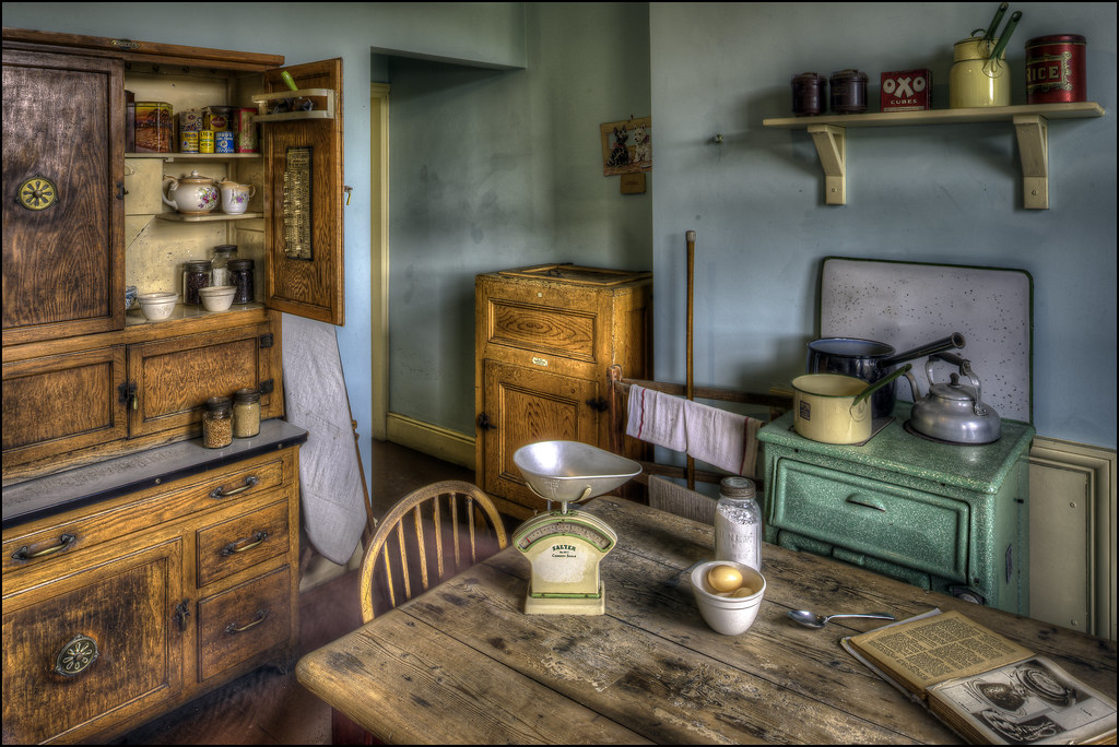 1930's Kitchen Taken at the Black Country Living Museum in… Flickr