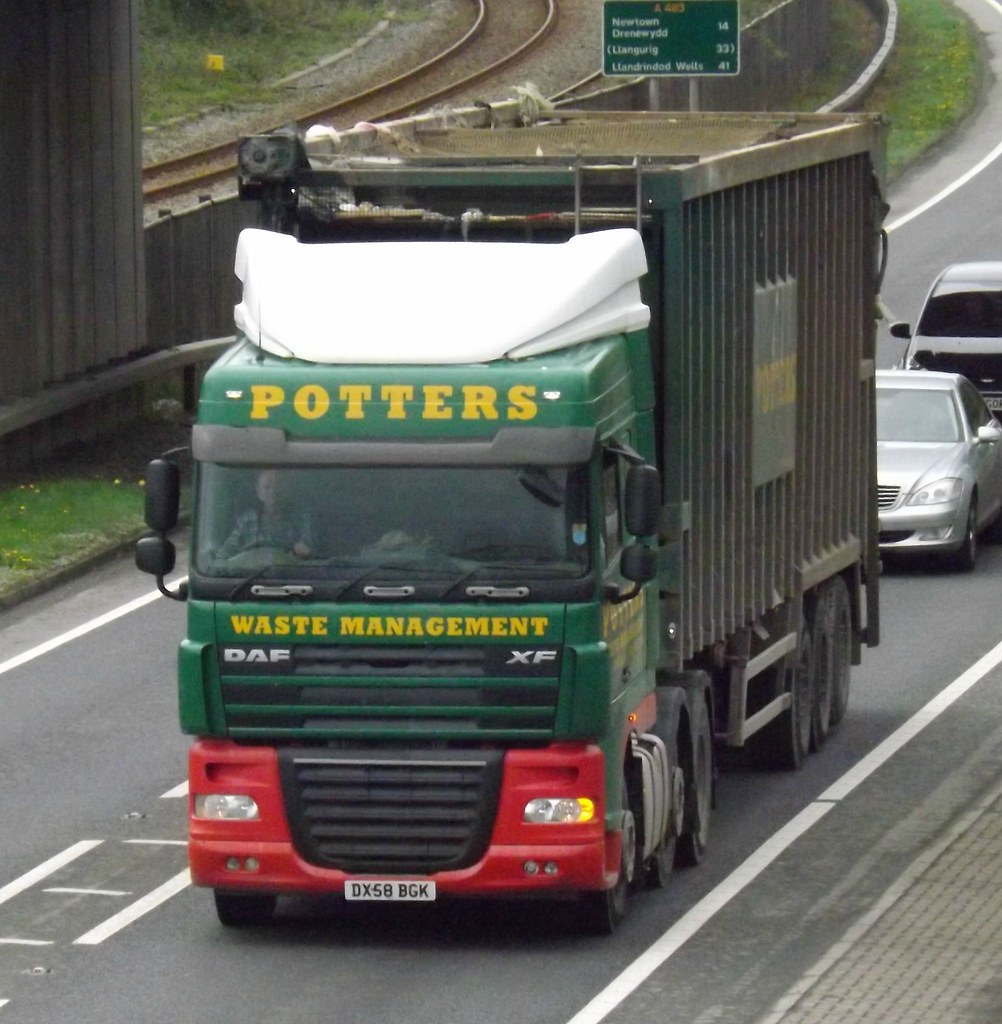 Potters group DX58 BGK at Welshpool Joshhowells27 Flickr