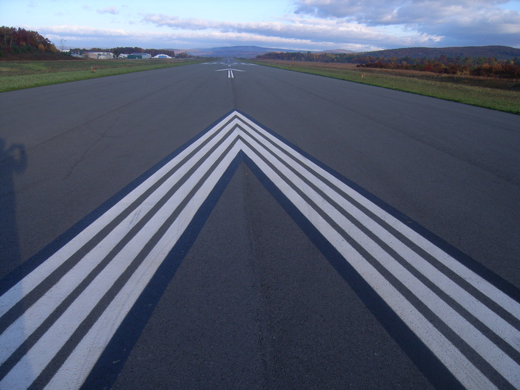 Montague, Turner Falls Airport Runway 2013 Massachusetts a… Flickr
