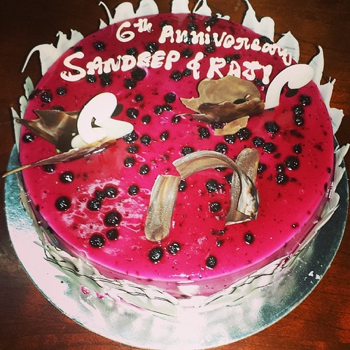 6th Anniversary Cake Is Here.... Rajisandeep Rajisandeep Flickr