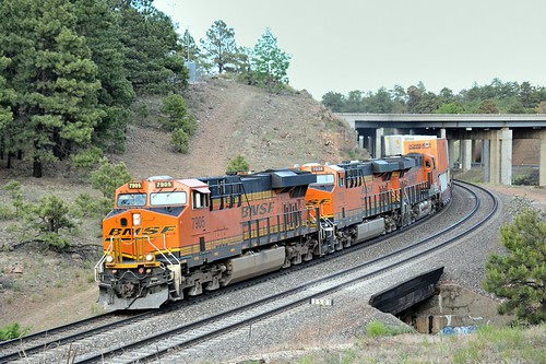 BNSF westbound container train, Riordan, Arizona, near sun… Flickr