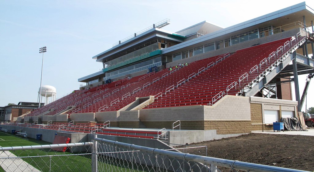 Hancock Stadium, Normal (Ill.), 19 August 2013 Hancock Sta… Flickr