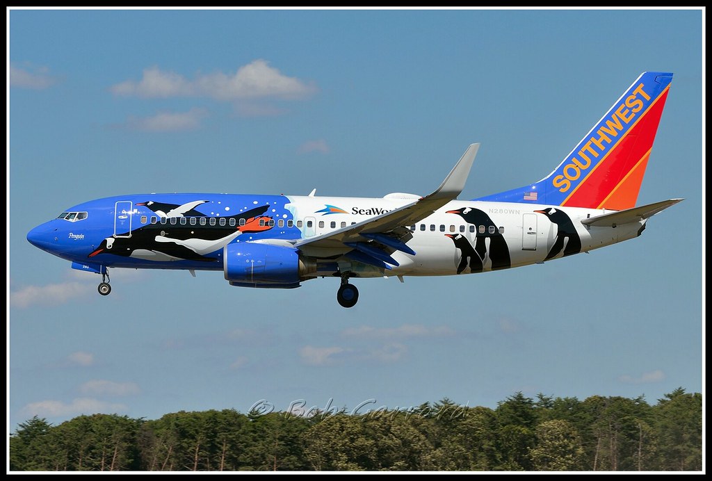 N280WN Southwest Airlines " Penquin One" Boeing 7377H4 (c… Flickr