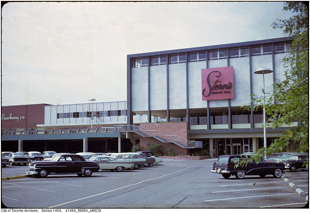 Bergen Mall Shopping Centre in New Jersey 1962 Mr T.O. Flickr