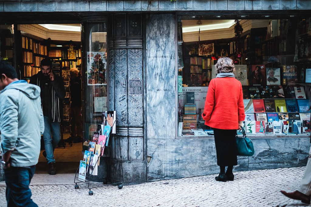 Book store Lisbon, Portugal Modes Rodríguez Flickr