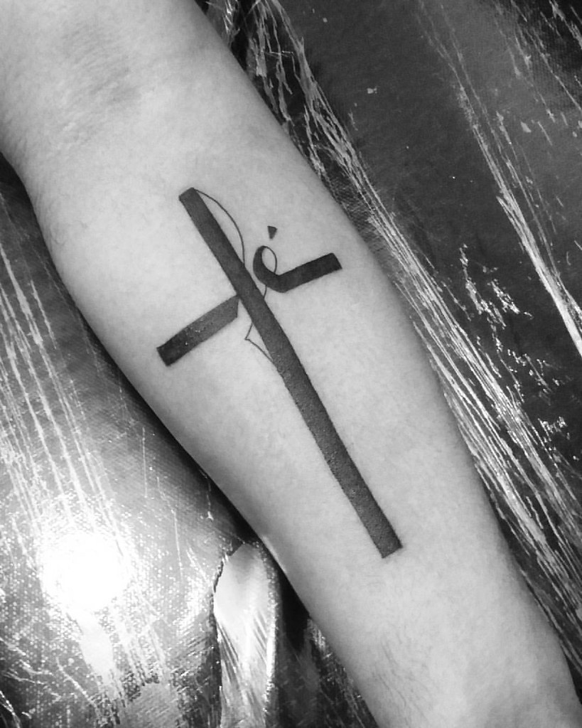 tattoo tatuagem cruz cross fe fé faith tintaselect… Flickr