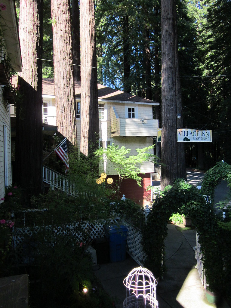 2013monterio 009 Entrance to the Village Inn, Monte Rio. J… Flickr