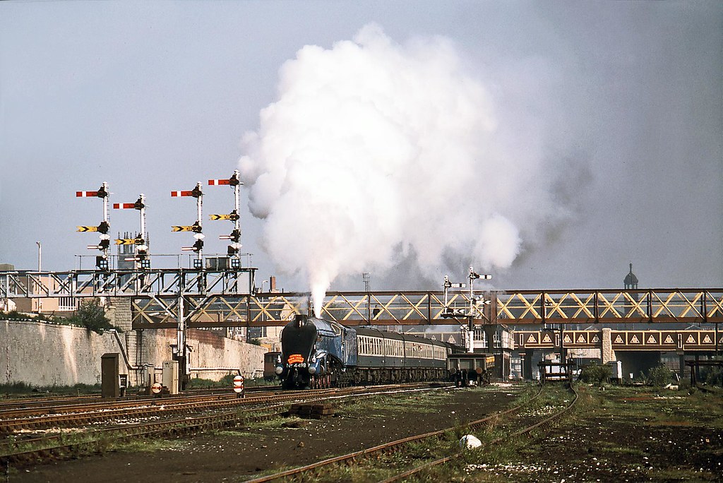Burnden Junction, Bolton, June 1984 LNER A4 Class 462 No… Flickr