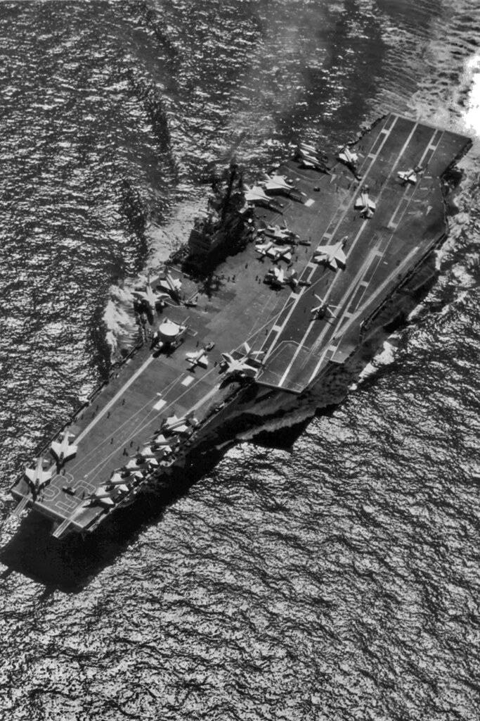 USS Forrestal USS Forrestal (CVA59) 196970 with elements… Flickr