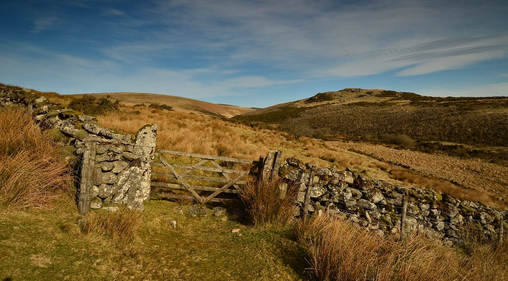 DRIFT LANE GATE DARTMOOR Within 10 mins from the Postbridg… Flickr