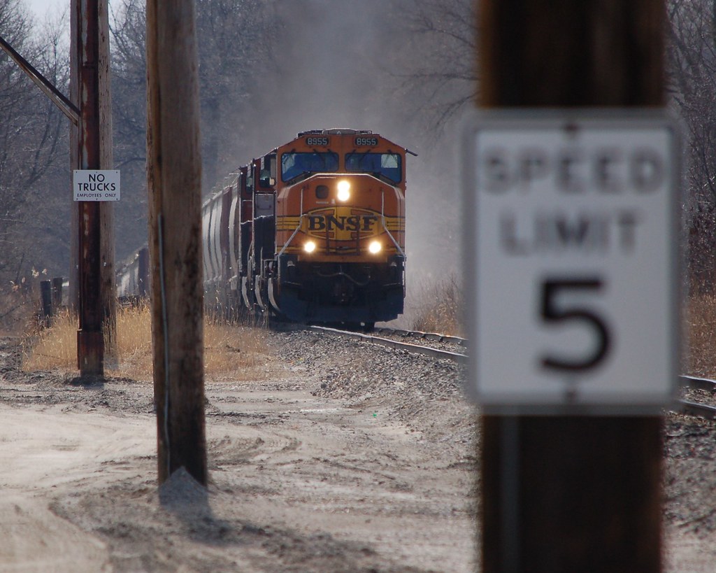 BNSF 8955 NB WEDRON, IL (7) DNE 31 Flickr