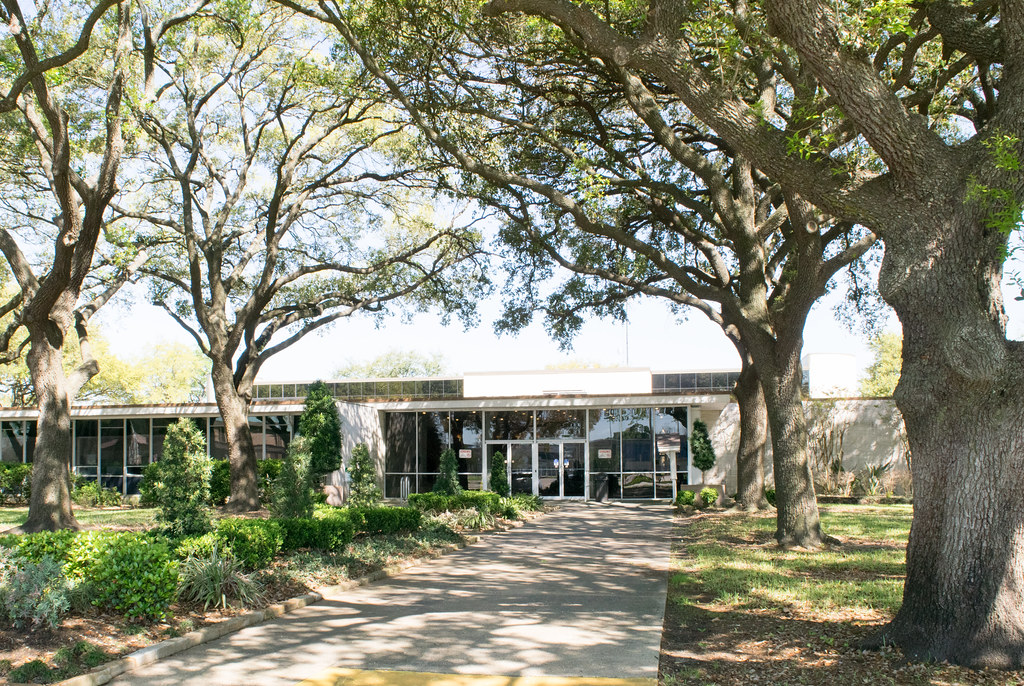 City Hall, Pasadena, Texas 1703141152 Born in Houston, I g… Flickr