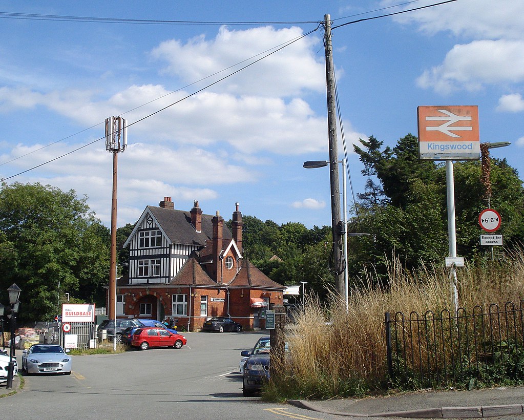 Kingswood Station Kake Flickr