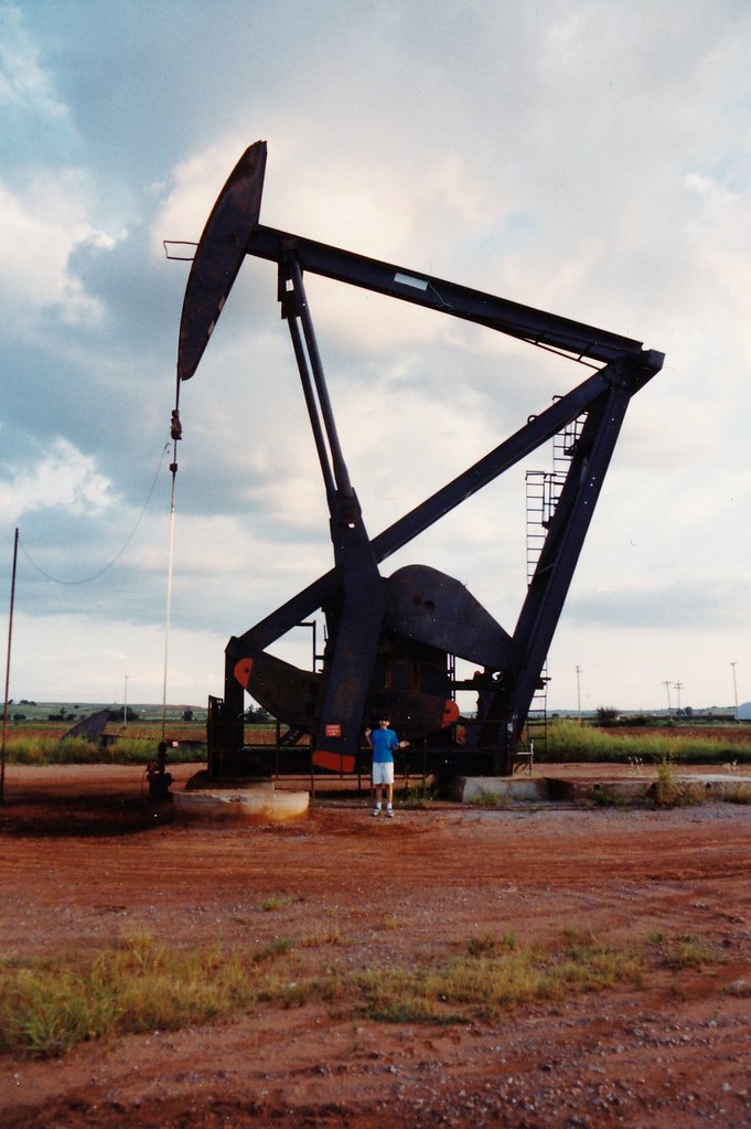 Oklahoma Oil Field I took this picture in southwest Oklaho… Flickr