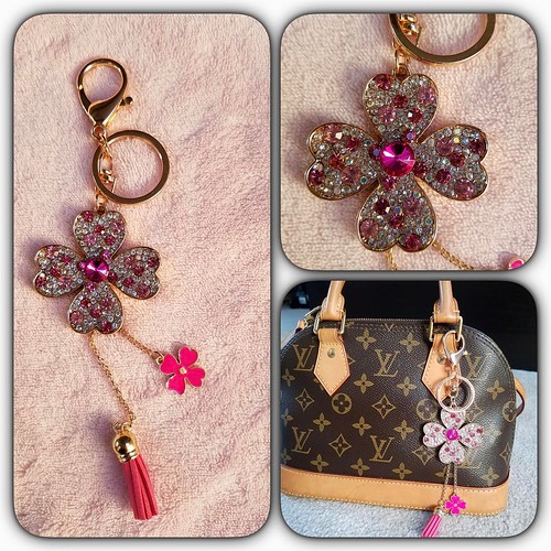 Available! Louis Vuitton Bag charms. 30.00 bagcharms lu… Flickr