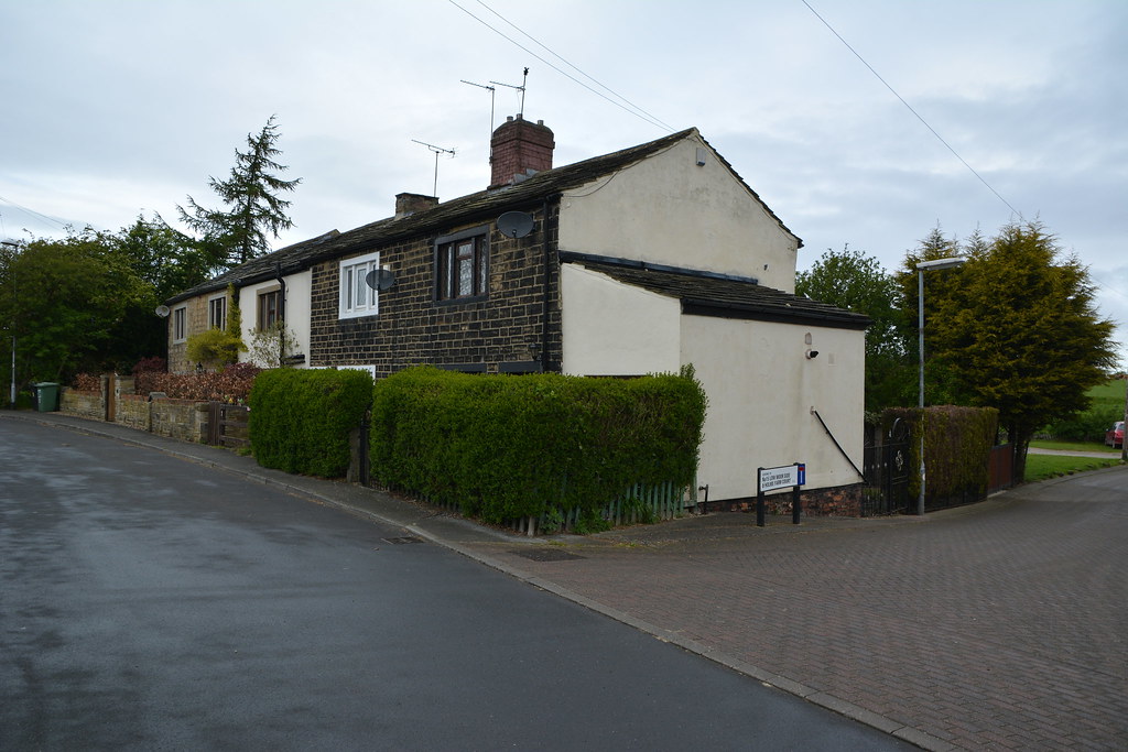 New Farnley In and around New Farnley... Along Low Moor Si… Flickr
