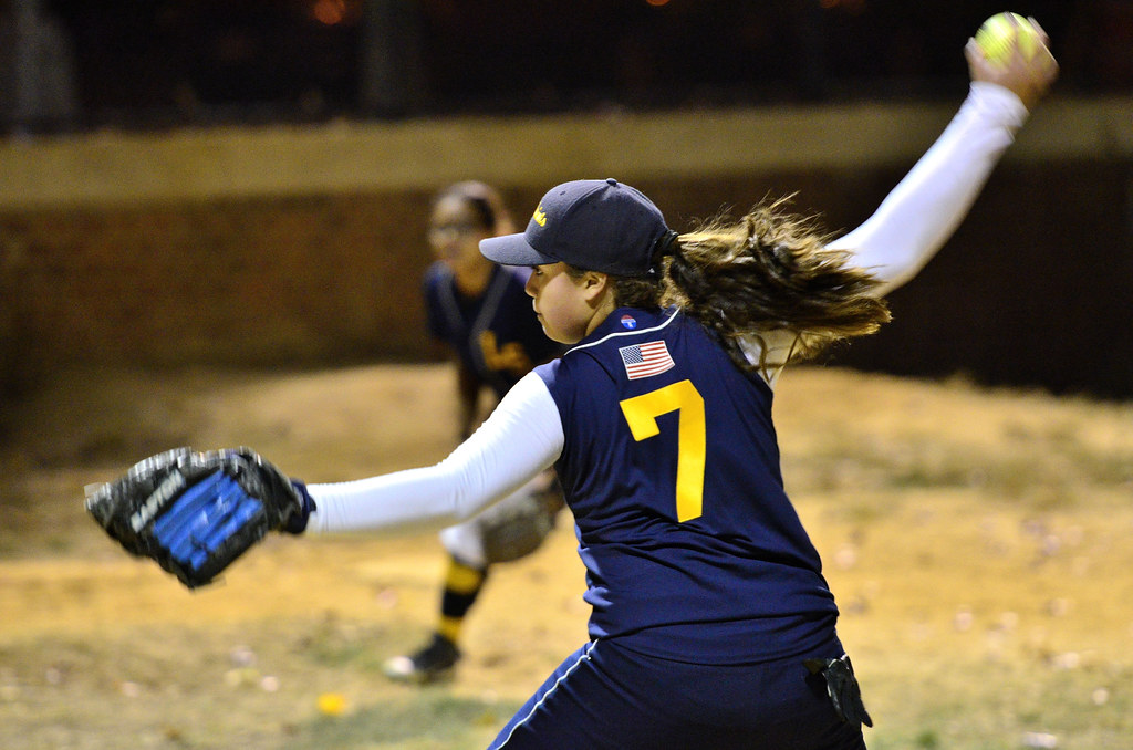 SBBL Fastpitch Softball 16U Lady Saints v. Diamondback… Flickr