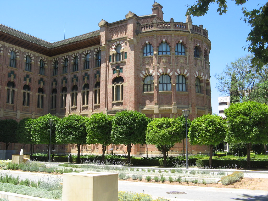 IMG_7077 The University Rector's Residence is on Avenida M… Flickr