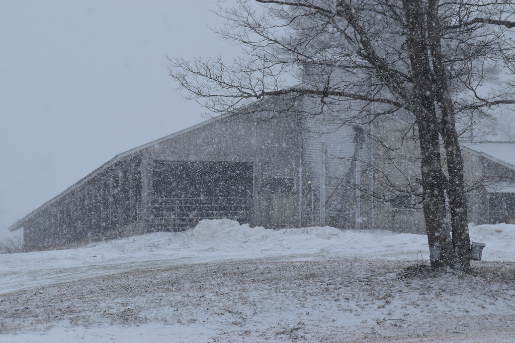Barn Walker Farm in Alexandria, NH Jillian Lynch Flickr
