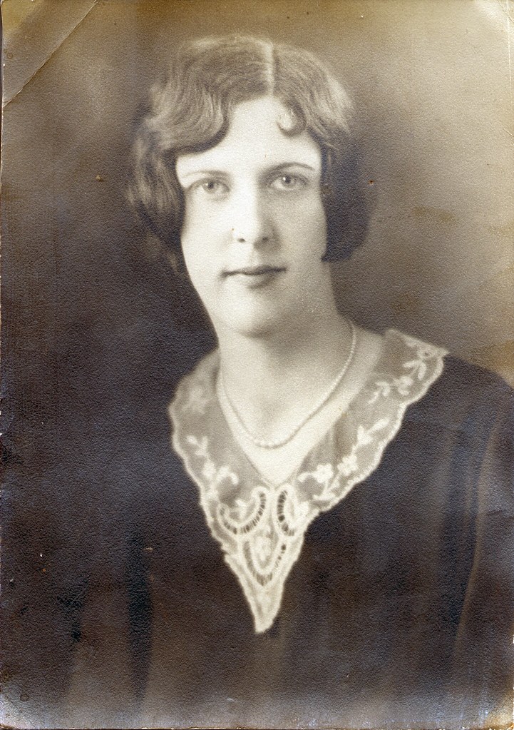 1930 Leota Walker (Wapello High School Senior Photo) Flickr