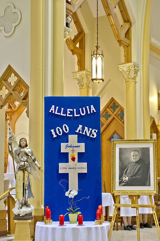 le 16 août 2013 100e (19132013) Anniversaire de fondation de la