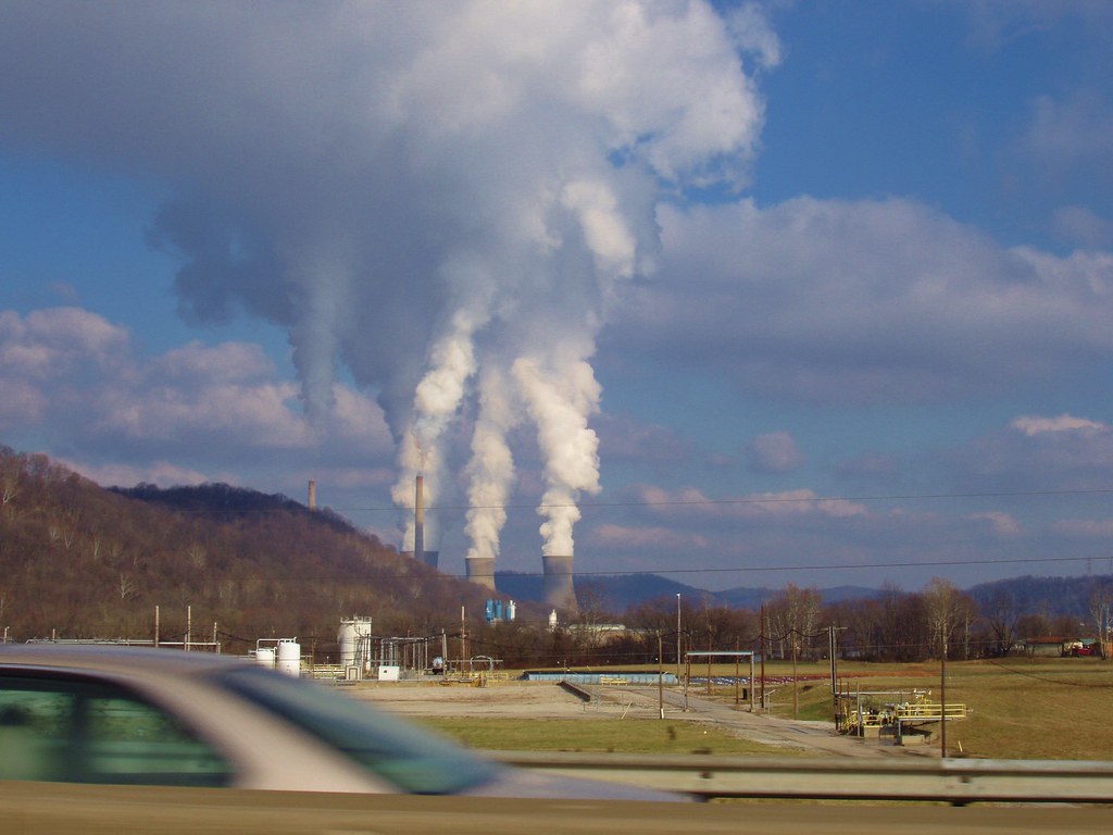 John E Amos Power Plant, Poca WV taken from I64 while driv… Flickr