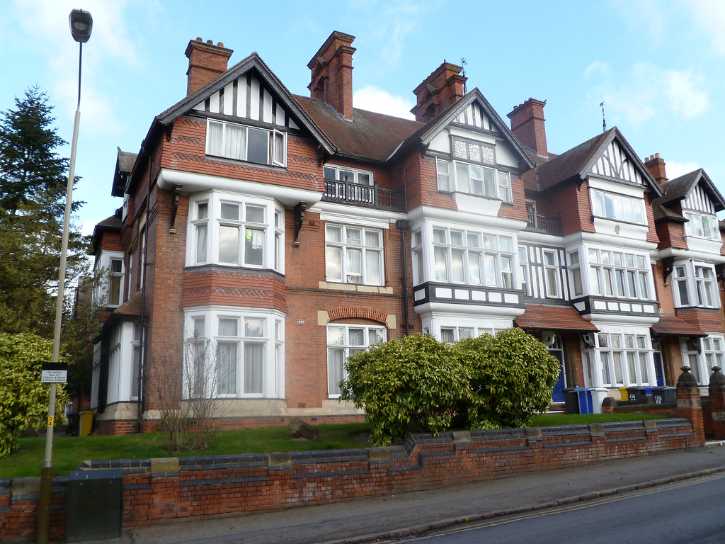 Salisbury Houses Outside Salisbury Houses University of Leicester