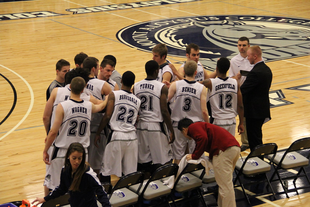 2/08/2014 Mens Basketball vs. Hilbert Mount Aloysius College Flickr